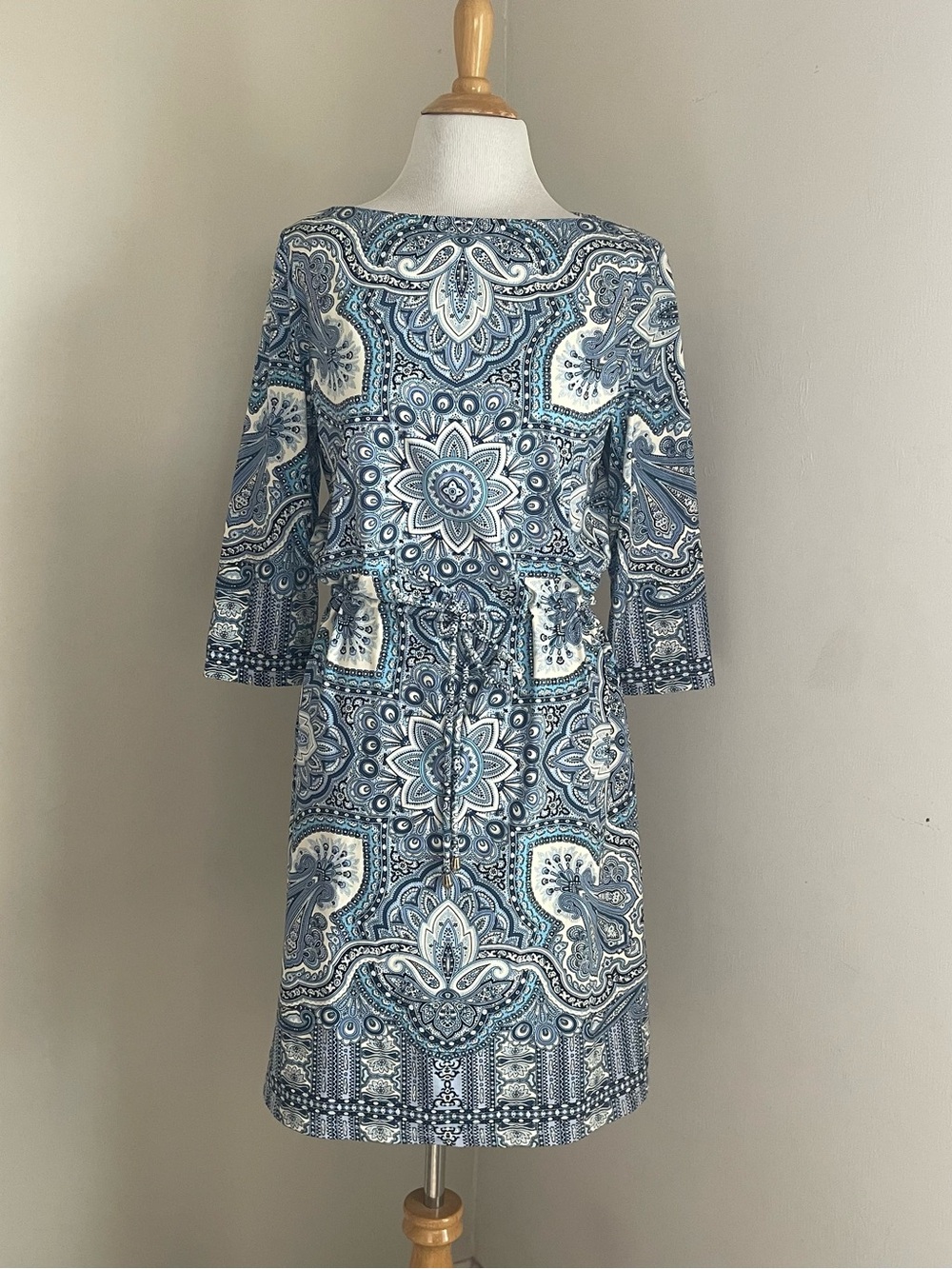 J.McLaughlin Blue Paisley Print Drawstring Waist Boatneck Women’s Dress